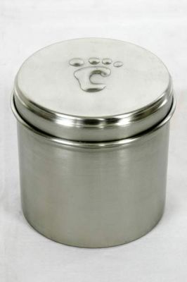 PET CREMATION PAW MARK URN
ITEM NO. 6540/C
MATERIAL:- IRON ROUND PET URN.
SIZE:-  8 CMS.
CAPACITY:-  ML
FINISH:-  SILVER GLOSSY SINGLE PAW MARK ON TOP LID.
PRICE:-
PACKING :- SINGLE BOX UNDER 36 PCS MASTER CARTON
Keywords: PET URN