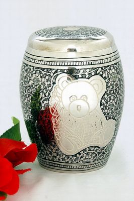 TEEDY BEAR PET URN
ITEM NO. 6628
MATERIAL:- CLASSIC URN.
SIZE:- 13 CMS.
CAPACITY:- 2.00 ML
FINISH:- GREEN SILVER ENGRAVED TEDDY BEAR.
PRICE:-
PACKING :- SINGLE BOX UNDER 12 PCS MASTER CARTON

Keywords: PET URN