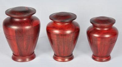 WOOD PET URN
ITEM NO. 7141 
DESCRIPTION:-  CLASSIC PET URN
SIZE:- 16X12 CM, 19X13 CM, 21X14 CM. 
CAPACITY:- 3.00 ML, 2.00 ML, 1.50 ML. 
FINISH:- ROSE WOOD FINISH.
PRICE:- 
PACKING:- SINGLE BOX STYRO FOAM UNDER SET OF 4 MASTER CARTON
Keywords: FUNERAL URN