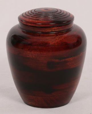 WOOD PET URN
ITEM NO. 7173
DESCRIPTION:- CLASSIC WOODEN PET URN
SIZE:- 16X12 CM.
CAPACITY:- 0.500
FINISH:-  ROSE WOOD FINISH TOP LID DESIGN LINENING.
PRICE:-
PACKING:- SINGLE BOX STYRO FOAM UNDER 24 PCS OF MASTER CARTON
Keywords: FUNERAL URN