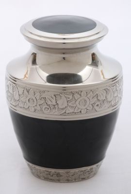 PET URN
ITEM NO. 7212
MATERIAL:- BRASS CLASSIC URN.
SIZE:- 14 CMS.
CAPACITY:- 1.50 ML
FINISH:-  BLACK NICKLE ENGRAVED.
PACKING :- SINGLE BOX UNDER 12 PCS MASTER CARTON
Keywords: ASHES FOR POT